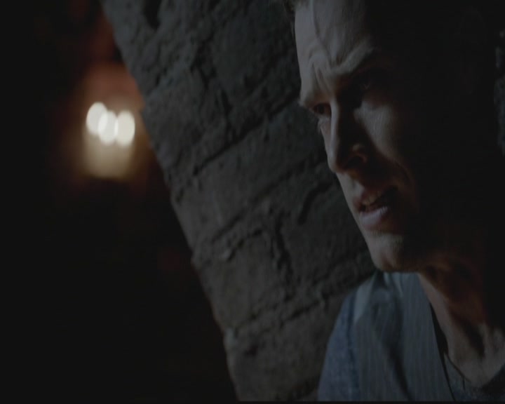 VampireDiariesWorld-dot-org_TheOriginals1x03TangledUpInBlue1788.jpg