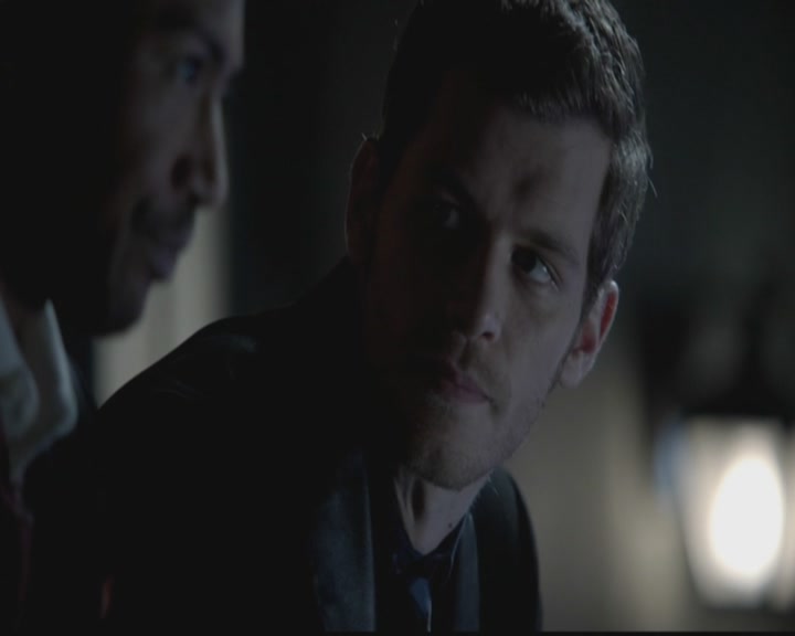 VampireDiariesWorld-dot-org_TheOriginals1x03TangledUpInBlue1822.jpg