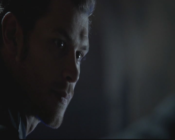 VampireDiariesWorld-dot-org_TheOriginals1x03TangledUpInBlue1870.jpg