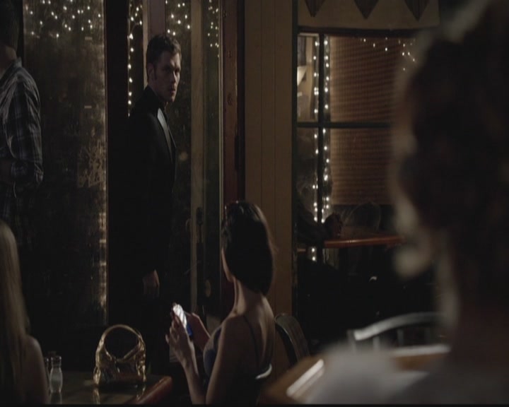 VampireDiariesWorld-dot-org_TheOriginals1x03TangledUpInBlue1881.jpg