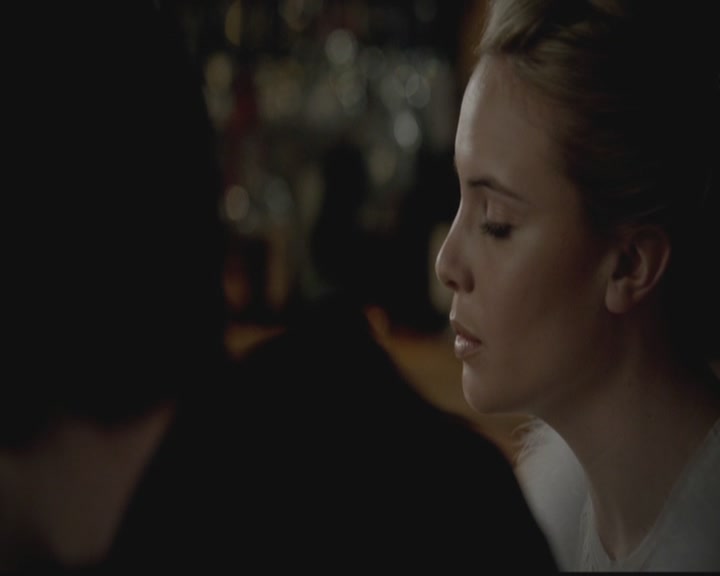 VampireDiariesWorld-dot-org_TheOriginals1x03TangledUpInBlue1898.jpg