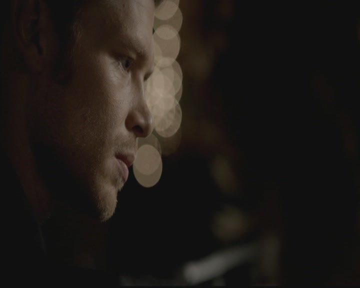 VampireDiariesWorld-dot-org_TheOriginals1x03TangledUpInBlue1914.jpg