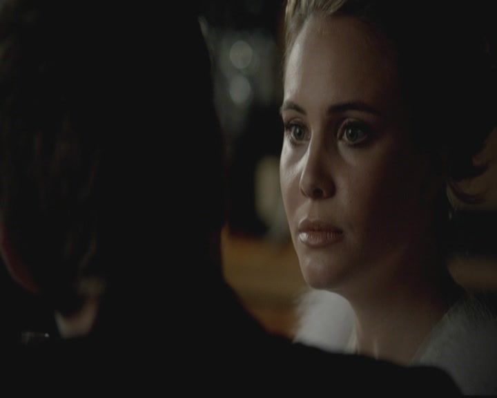 VampireDiariesWorld-dot-org_TheOriginals1x03TangledUpInBlue1933.jpg