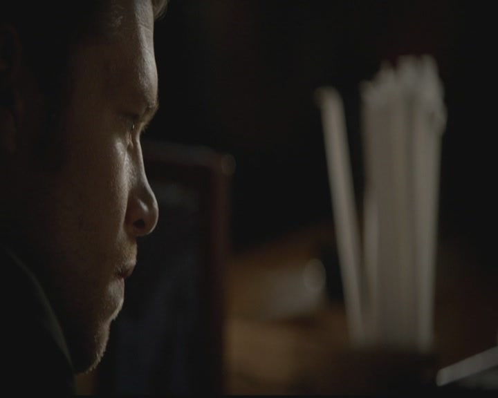 VampireDiariesWorld-dot-org_TheOriginals1x03TangledUpInBlue1949.jpg