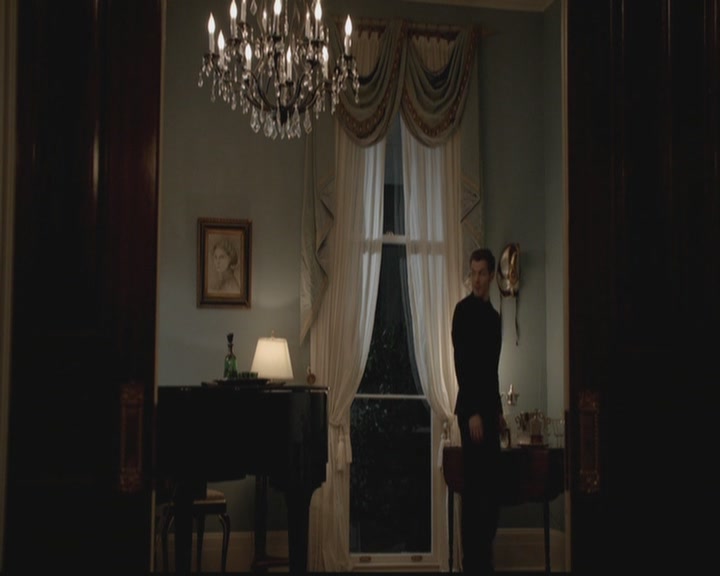 VampireDiariesWorld-dot-org_TheOriginals1x03TangledUpInBlue1987.jpg