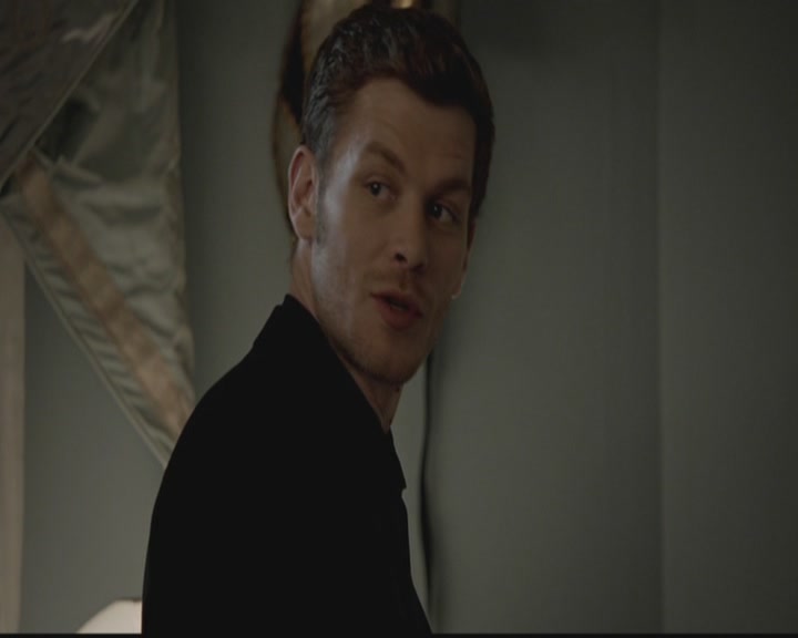 VampireDiariesWorld-dot-org_TheOriginals1x03TangledUpInBlue2003.jpg