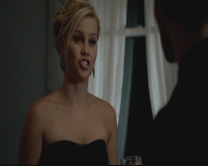 VampireDiariesWorld-dot-org_TheOriginals1x03TangledUpInBlue2007.jpg