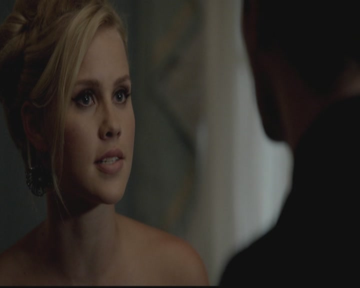 VampireDiariesWorld-dot-org_TheOriginals1x03TangledUpInBlue2029.jpg