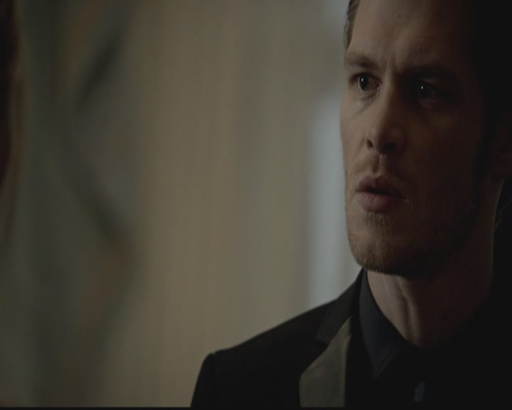 VampireDiariesWorld-dot-org_TheOriginals1x03TangledUpInBlue2031.jpg