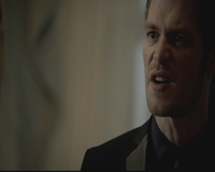 VampireDiariesWorld-dot-org_TheOriginals1x03TangledUpInBlue2032.jpg