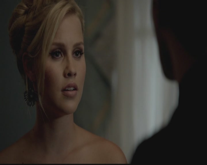 VampireDiariesWorld-dot-org_TheOriginals1x03TangledUpInBlue2040.jpg