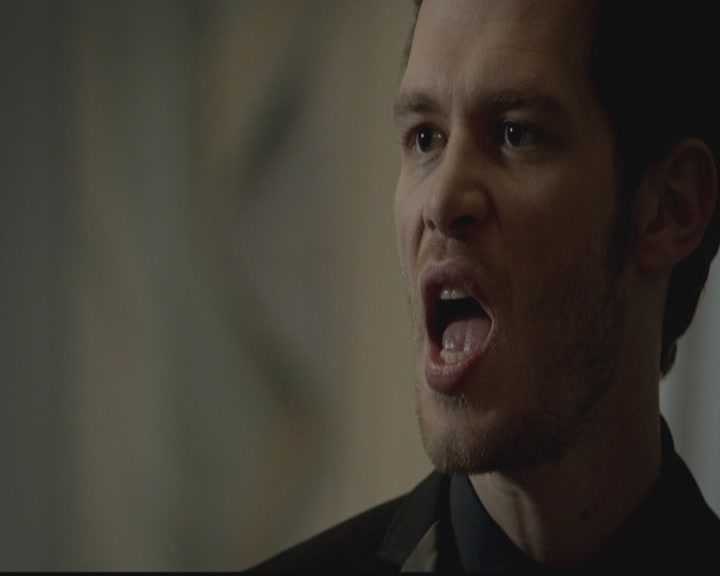 VampireDiariesWorld-dot-org_TheOriginals1x03TangledUpInBlue2043.jpg