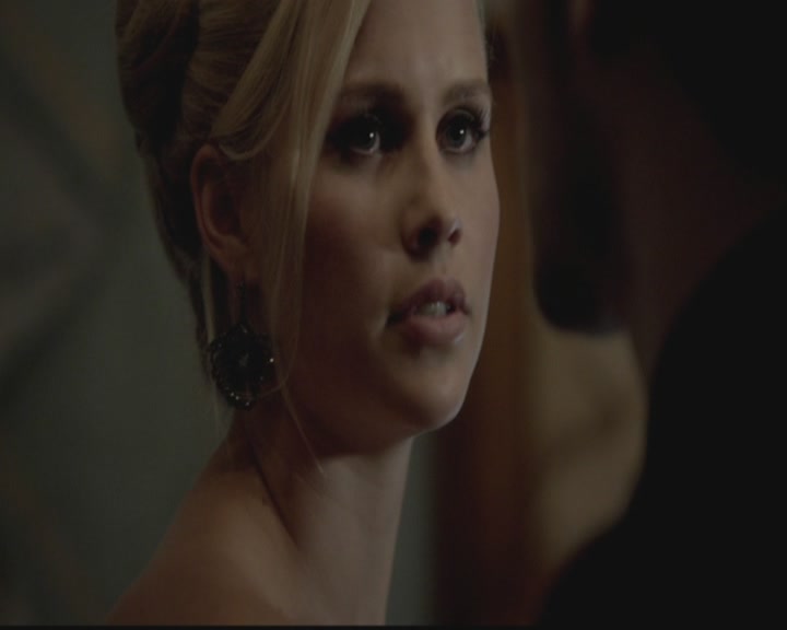 VampireDiariesWorld-dot-org_TheOriginals1x03TangledUpInBlue2053.jpg