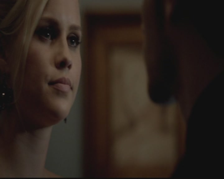 VampireDiariesWorld-dot-org_TheOriginals1x03TangledUpInBlue2054.jpg