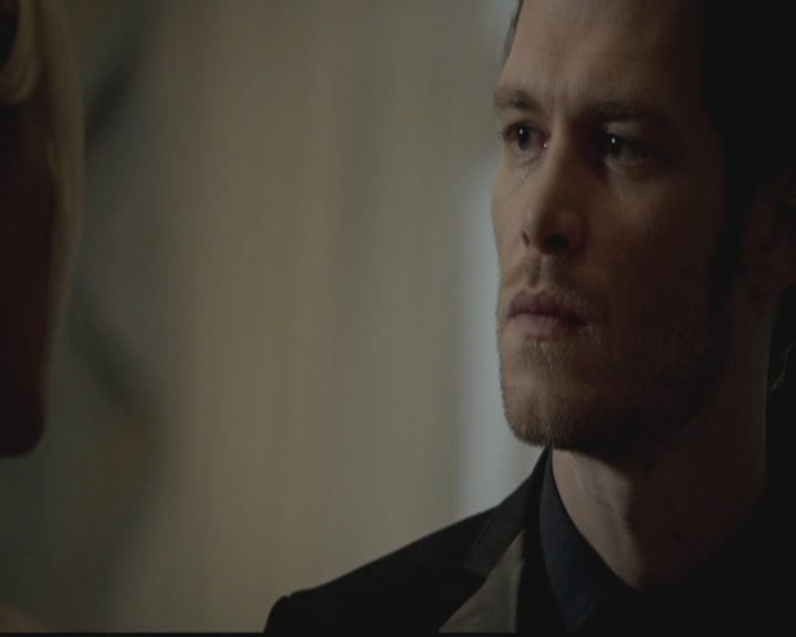 VampireDiariesWorld-dot-org_TheOriginals1x03TangledUpInBlue2059.jpg