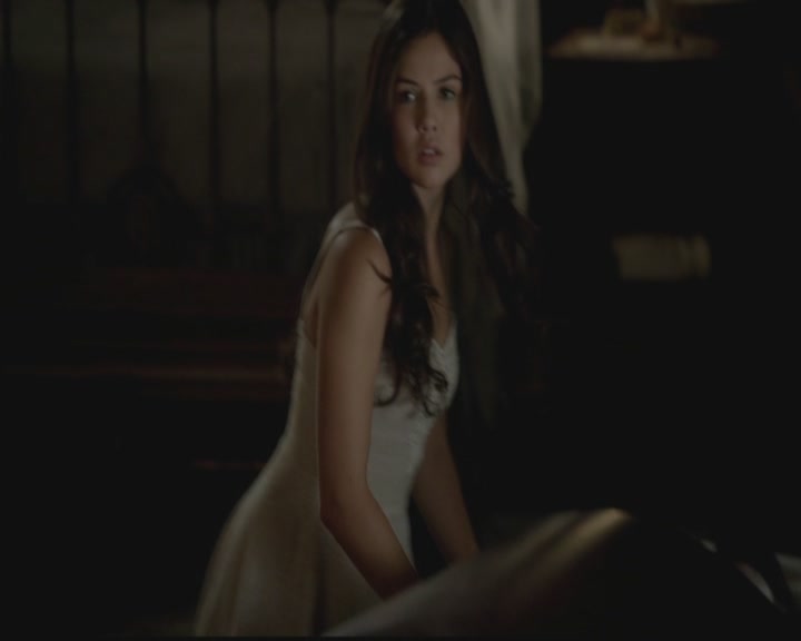 VampireDiariesWorld-dot-org_TheOriginals1x03TangledUpInBlue2080.jpg