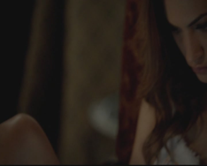 VampireDiariesWorld-dot-org_TheOriginals1x03TangledUpInBlue2119.jpg