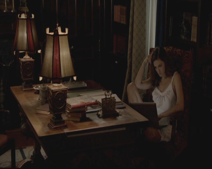 VampireDiariesWorld-dot-org_TheOriginals1x03TangledUpInBlue2124.jpg