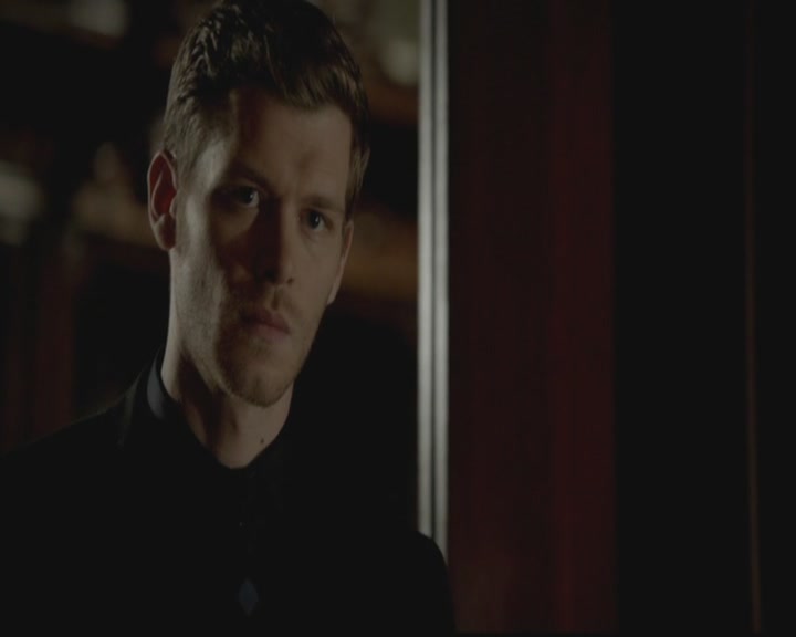 VampireDiariesWorld-dot-org_TheOriginals1x03TangledUpInBlue2127.jpg