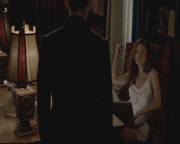 VampireDiariesWorld-dot-org_TheOriginals1x03TangledUpInBlue2129.jpg