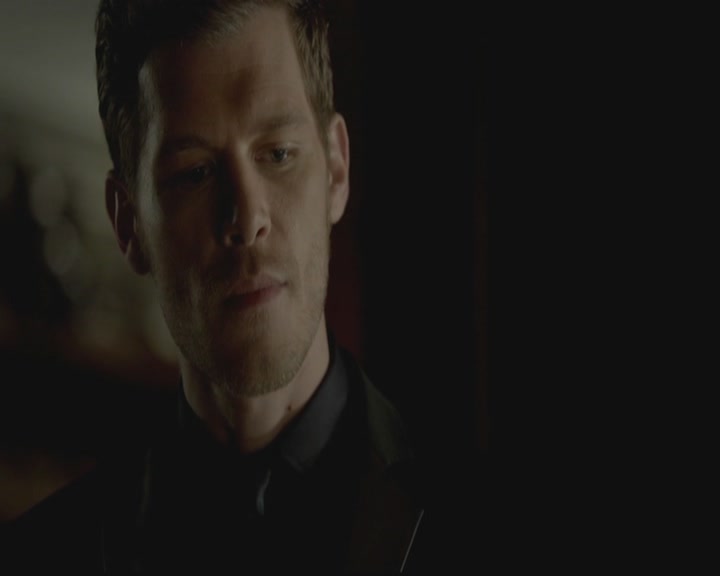 VampireDiariesWorld-dot-org_TheOriginals1x03TangledUpInBlue2146.jpg