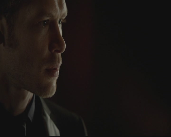 VampireDiariesWorld-dot-org_TheOriginals1x03TangledUpInBlue2154.jpg