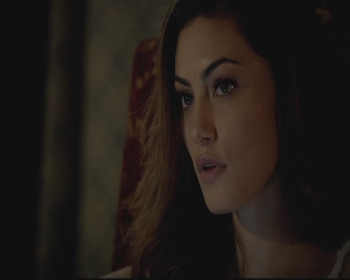 VampireDiariesWorld-dot-org_TheOriginals1x03TangledUpInBlue2157.jpg