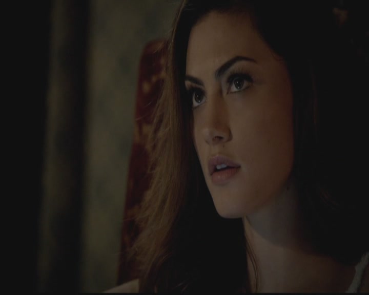 VampireDiariesWorld-dot-org_TheOriginals1x03TangledUpInBlue2158.jpg