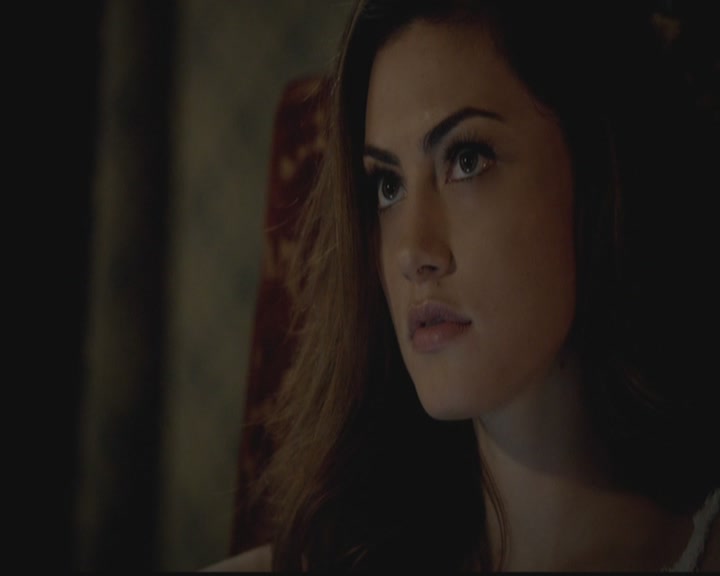 VampireDiariesWorld-dot-org_TheOriginals1x03TangledUpInBlue2159.jpg