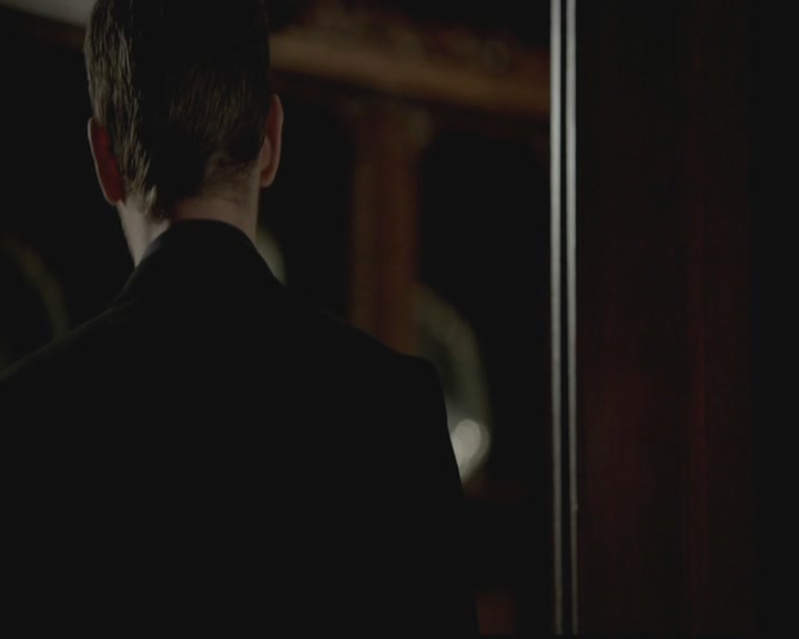 VampireDiariesWorld-dot-org_TheOriginals1x03TangledUpInBlue2167.jpg