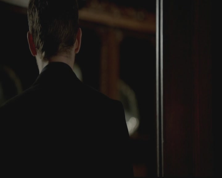 VampireDiariesWorld-dot-org_TheOriginals1x03TangledUpInBlue2168.jpg