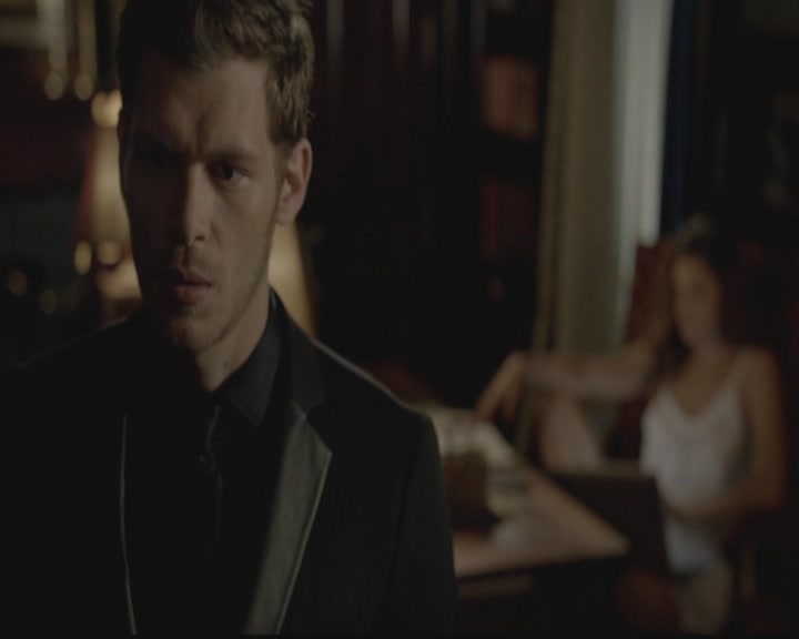 VampireDiariesWorld-dot-org_TheOriginals1x03TangledUpInBlue2176.jpg