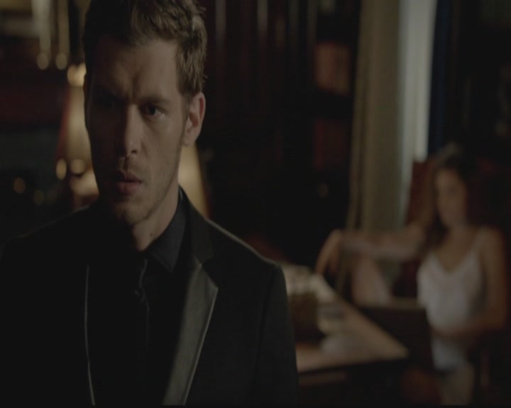 VampireDiariesWorld-dot-org_TheOriginals1x03TangledUpInBlue2177.jpg