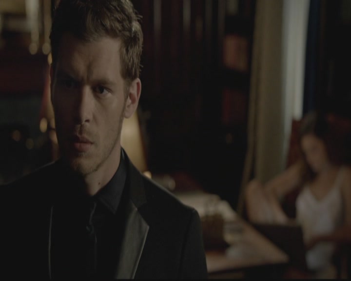 VampireDiariesWorld-dot-org_TheOriginals1x03TangledUpInBlue2180.jpg