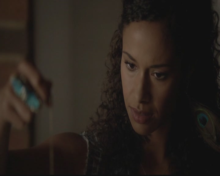 VampireDiariesWorld-dot-org_TheOriginals1x03TangledUpInBlue2268.jpg