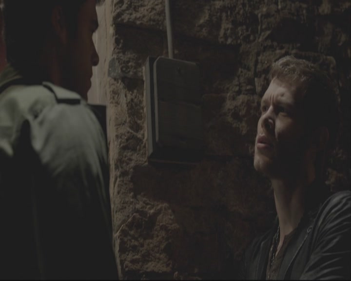 VampireDiariesWorld-dot-org_TheOriginals1x04GirlInNewOrleans-deletedscene0028.jpg