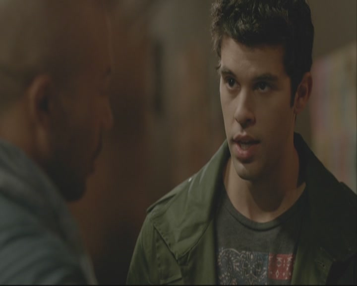 VampireDiariesWorld-dot-org_TheOriginals1x04GirlInNewOrleans-deletedscene0060.jpg