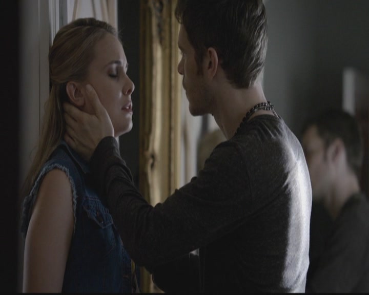 VampireDiariesWorld-dot-org_TheOriginals1x04GirlInNewOrleans0206.jpg