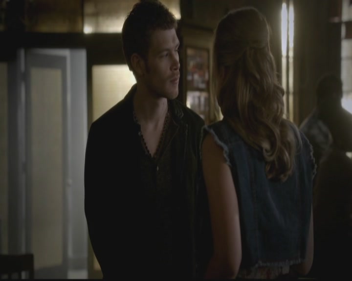 VampireDiariesWorld-dot-org_TheOriginals1x04GirlInNewOrleans0328.jpg