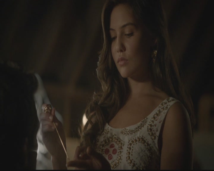 VampireDiariesWorld-dot-org_TheOriginals1x05SinnersAndSaints0130.jpg