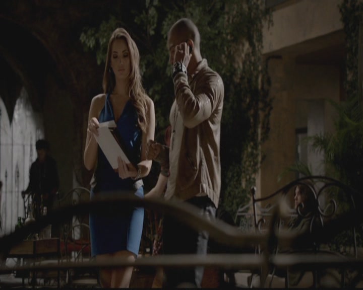 VampireDiariesWorld-dot-org_TheOriginals1x05SinnersAndSaints0405.jpg