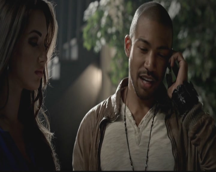 VampireDiariesWorld-dot-org_TheOriginals1x05SinnersAndSaints0415.jpg
