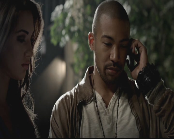 VampireDiariesWorld-dot-org_TheOriginals1x05SinnersAndSaints0417.jpg