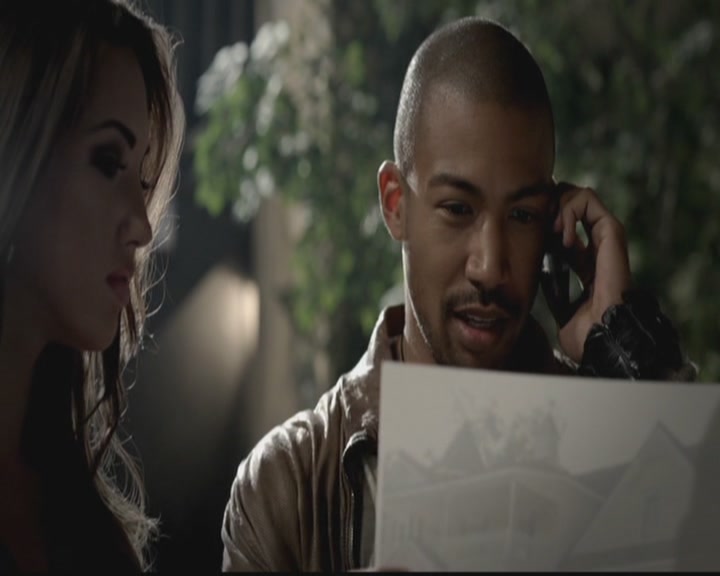 VampireDiariesWorld-dot-org_TheOriginals1x05SinnersAndSaints0419.jpg