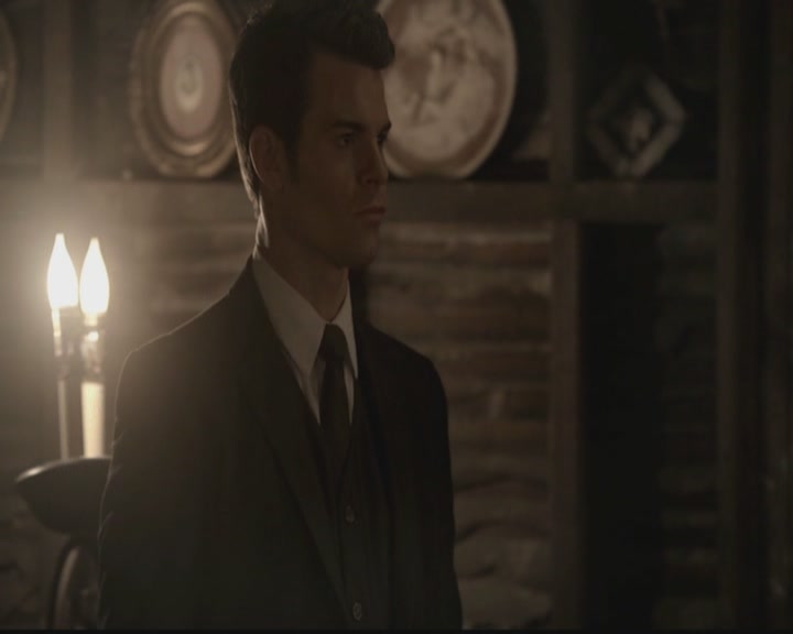 VampireDiariesWorld-dot-org_TheOriginals1x05SinnersAndSaints0527.jpg