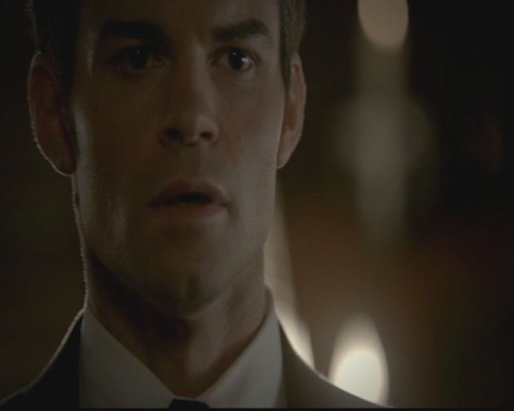 VampireDiariesWorld-dot-org_TheOriginals1x05SinnersAndSaints0607.jpg