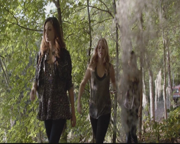 VampireDiariesWorld-dot-org_TheOriginals1x05SinnersAndSaints0705.jpg