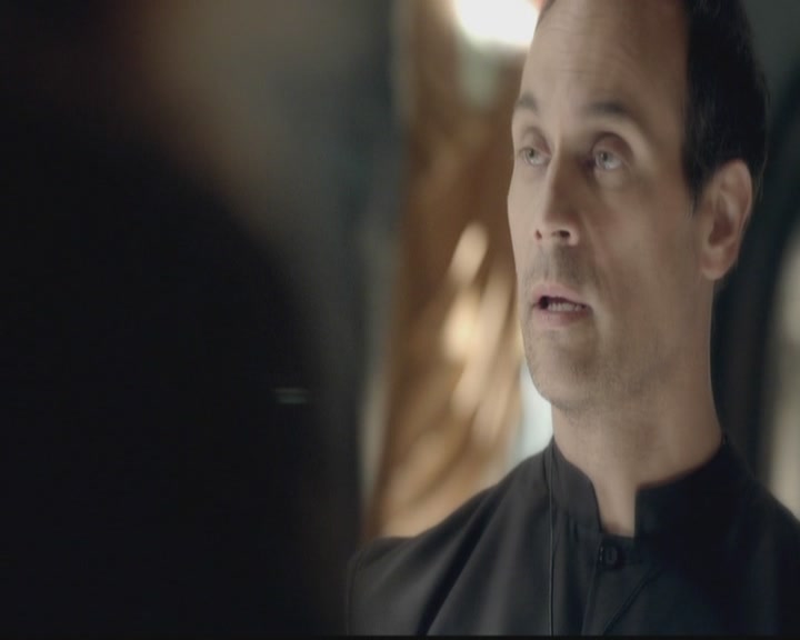 VampireDiariesWorld-dot-org_TheOriginals1x05SinnersAndSaints0901.jpg