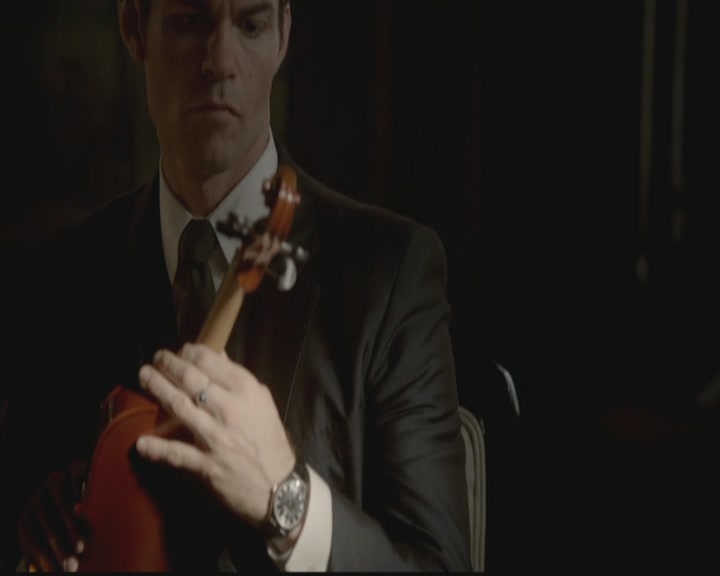 VampireDiariesWorld-dot-org_TheOriginals1x05SinnersAndSaints1000.jpg