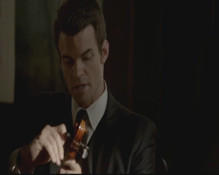 VampireDiariesWorld-dot-org_TheOriginals1x05SinnersAndSaints1005.jpg